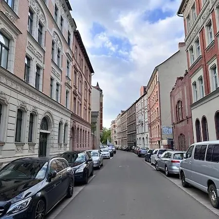 Daire Altstadt In Unmittelbarer Naehe Zu Saale Und Marktplatz Mit Privatem Parkplatz