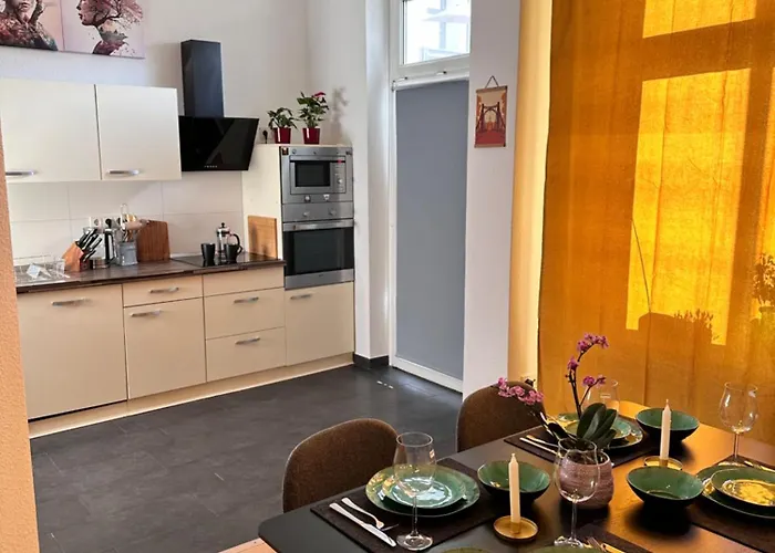 Altstadt In Unmittelbarer Naehe Zu Saale Und Marktplatz Mit Privatem Parkplatz Halle (Saale)