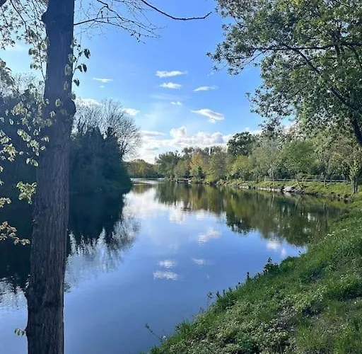 Apartmán Altstadt In Unmittelbarer Naehe Zu Saale Und Marktplatz Mit Privatem Parkplatz